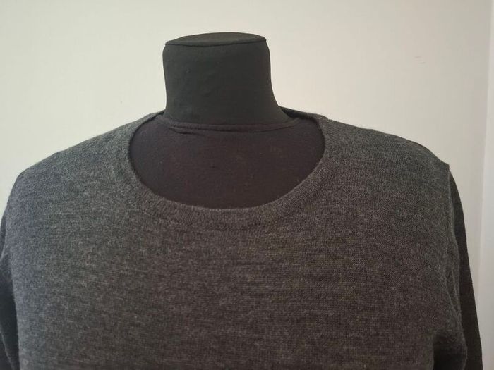 M&S S/S Jumper Size 16?