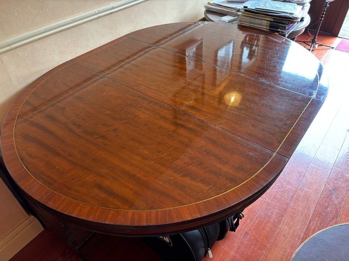 Gorgeous Henredon Dining Table