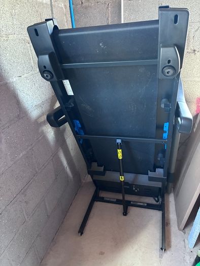 Nordic Trak S25i Treadmill