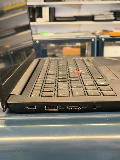Lenovo ThinkPad E14 Laptop 14" Intel i7-1165G7 (11th Gen) 16GB RAM 500GB SSD Windows 11 Pro