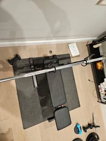 5ft weight bar (13.8kg)