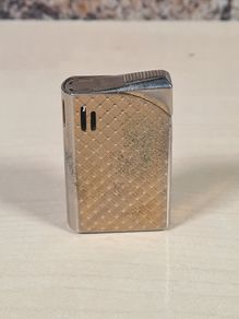 Vintage Cosmic R Electronic Lighter Made In Japan Gold Coloured