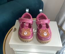 Baby Girls Pink First Shoes from Clarks Size UK 6F / EU 22.5