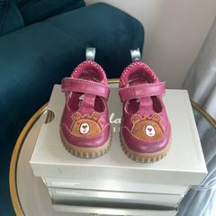 Baby Girls Pink First Shoes from Clarks Size UK 6F / EU 22.5
