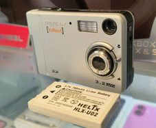 Vintage Digicam VuPoint 3.2 Mega Pixel Camera