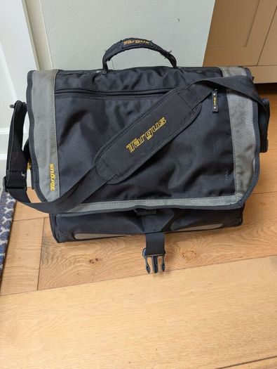 Selection of Camera bags under 20 euro