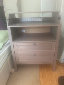 baby changing table