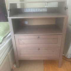 baby changing table