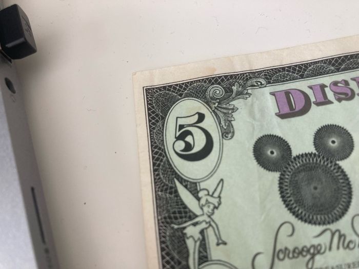 Disney 5 dollars note