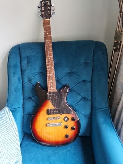 Guitar for sale