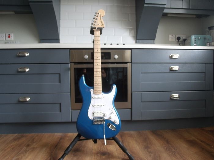 Squier Affinity Stratocaster HSS - Lake Placid Blue