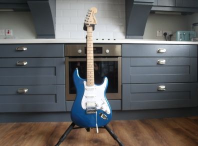 Squier Affinity Stratocaster HSS - Lake Placid Blue