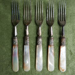 Vintage Mother Of Pearl Handle Cake Forks