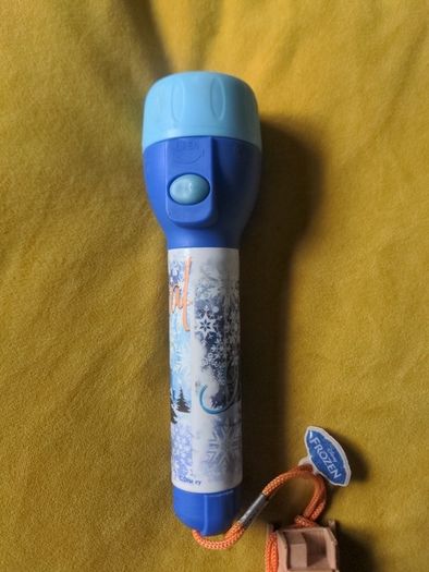 Disney FROZEN OLAF torch with sleigh keychain