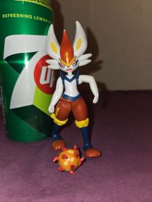 Pokemon Cinderace Figure