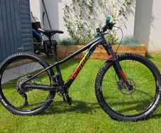 Orbea Laufey 27.5 MTB  Dropper Post  Hydraulic Brakes