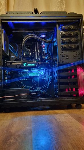 Bundle: Gigabyte AORUS GTX 1080 Ti Xtreme Edition 11GB, intel i9 9900K, ASUS ROG Maximus XI Extreme, Seasonic Platinum PSU, DDR4 memory: G.Skill 2x 16 GB ( 32 GB ), Samsung 860 EVO 500 GB, SATA Solid State Drive ( SSD )