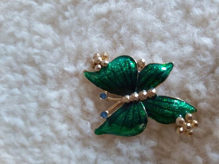 Brooch