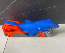 hot wheels shark
