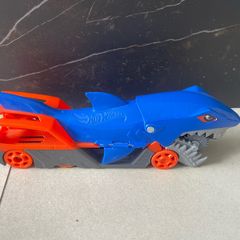 hot wheels shark