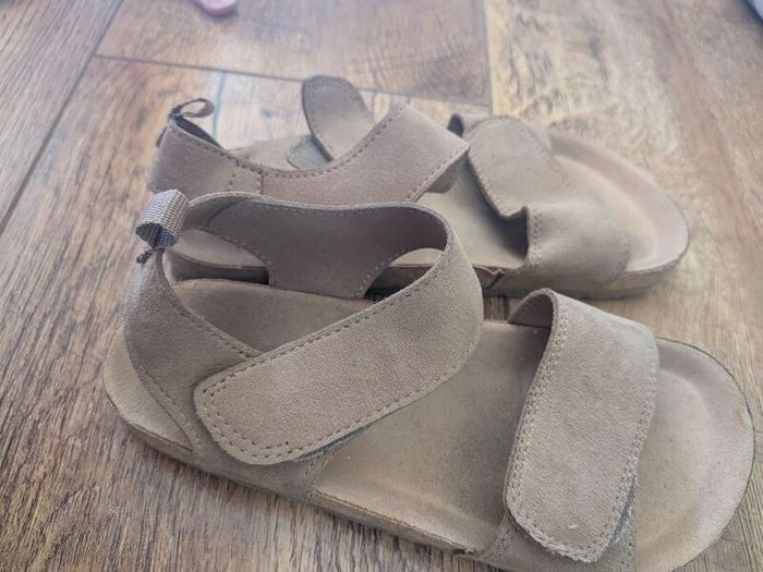 boys sandals