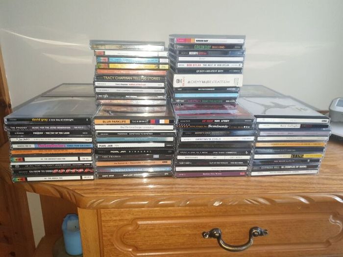 Original Music CD's x 100 (Lot No.1)