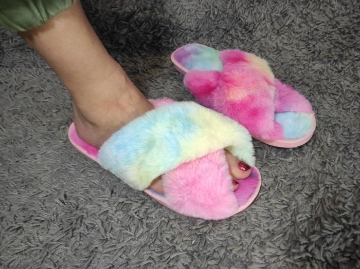 Crossover Slippers