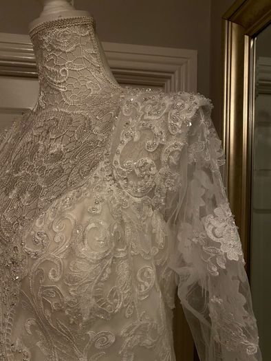 Wedding dress immaculate condition