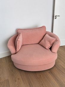 Pink swivel chair