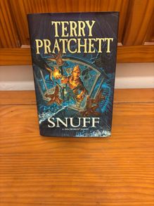 Terry Prachett Snuff hard back