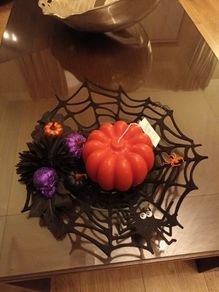 Halloween candle centrepiece