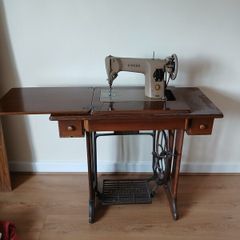 Singer Sewing Machine