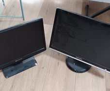 2 Computer Monitors