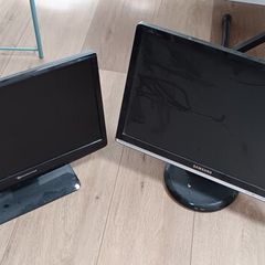 2 Computer Monitors