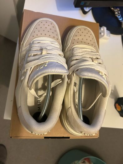 Amiri trainers