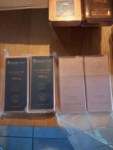 1 kg copper bars and 1 oz rounds