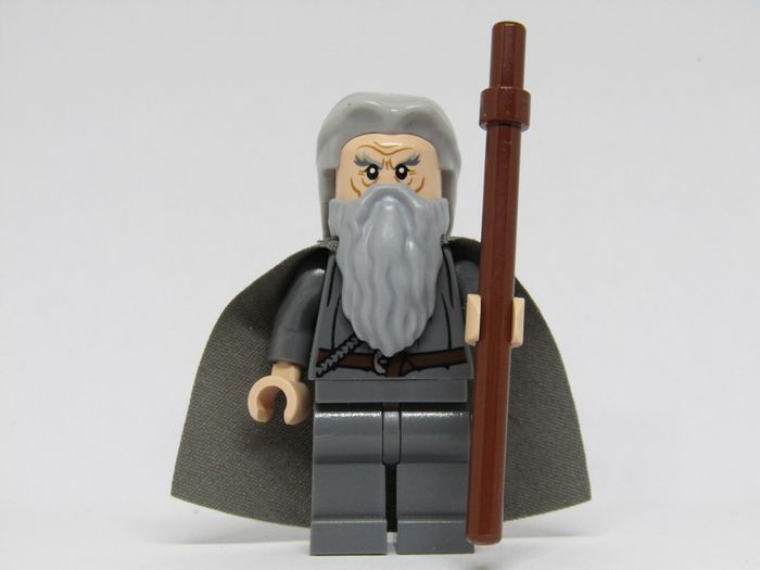 LEGO Gandalf the Grey Minifigure The Hobbit And The Lord of the Rings Set 79014 Brand New From Set Never Displayed