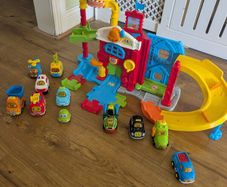 toot toot driver vtech garage & 12 cars