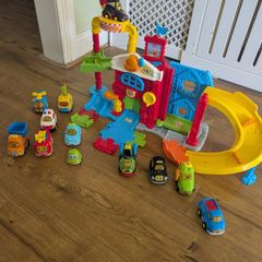 toot toot driver vtech garage & 12 cars