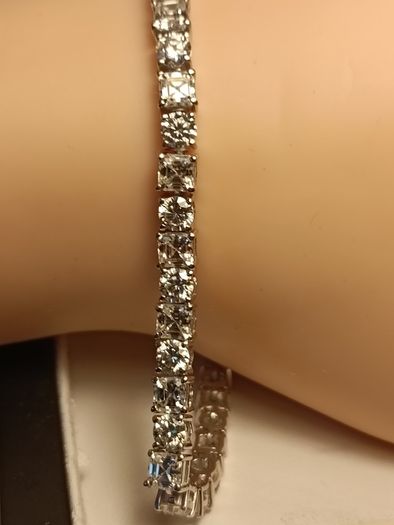 Rhodium Plated Sterling Silver 13 carat Moissanite Tennis Bracelet