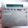 Sony MD Walkman - Portable MiniDisc Player - Silver (MZ-R900) - works well. Image 4