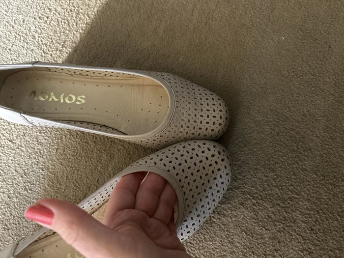 Beige shoes