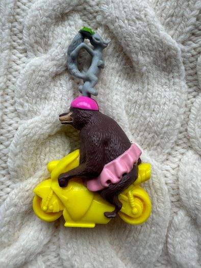 McDonalds Madagascar 3 Sonya Bear & King Julien Motorbike Toy 2012 Used Please look at the pictures