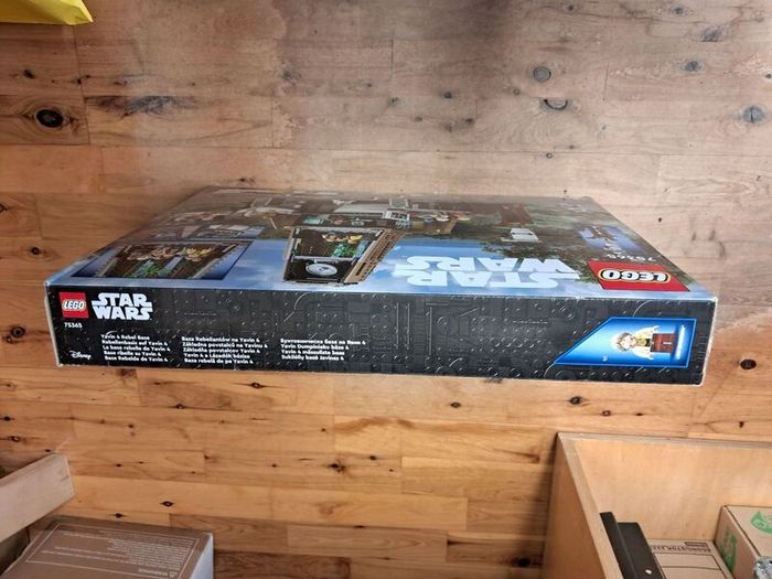 Lego 75365 - Star Wars Yavin 4 Rebel base