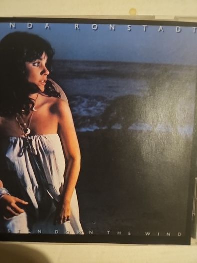 Linda Ronstadt Collection - Hasten Down The Wind /Silk Purse / The PlatinumCollection. .
