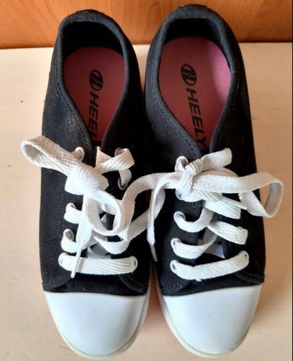 heelys size 2