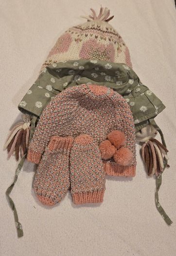 Baby girls clothes 9-12 months