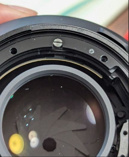 Zeiss Milvus Interlock 35mm/1,4 ZF.2 For M42 Manual Focus & Iris Nikon F