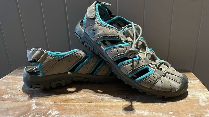 kids nius sandals Timberland and Hi tec