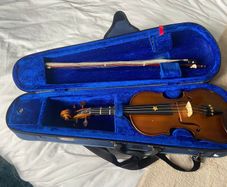 1/2 size Violin &case